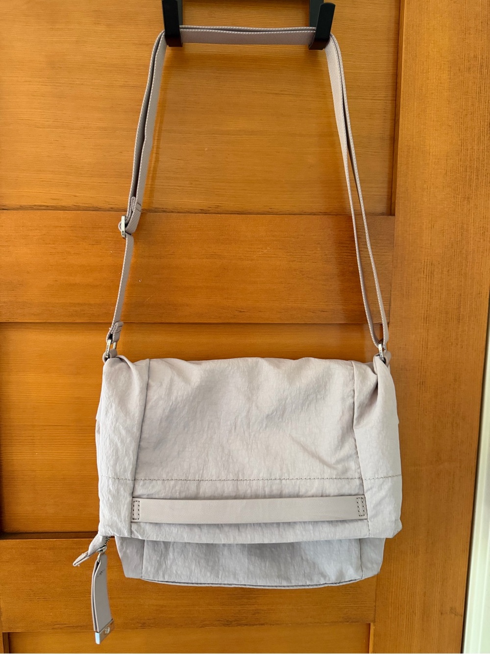 Lululemon On My Level Crossbody *6L in Smoky Blush EUC